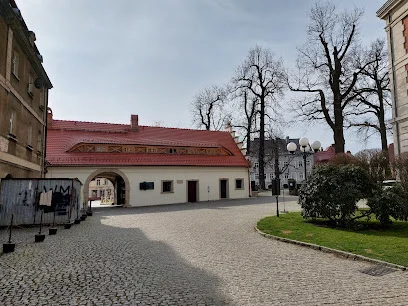 Budynek 'Warty' (Brama Wybrańców)